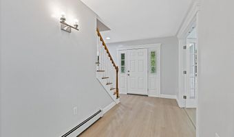 25 Lake Grove Ln, Auburn, ME 04210