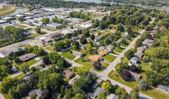 2570 PALISADES Ln, Appleton, WI 54915