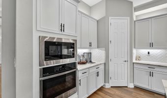 5519 MADRIGAL Way, Apollo Beach, FL 33572