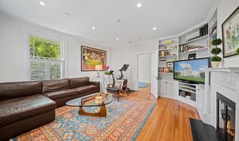 3031 NEWARK St NW, Washington, DC 20008