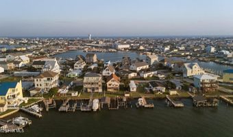 241 Moonlight Dr, Atlantic Beach, NC 28512