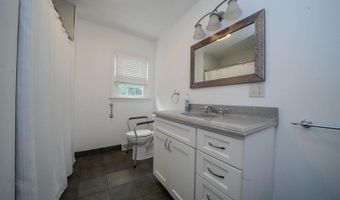 37 Mountain View Ave, Bangor, ME 04401