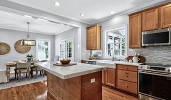 1304 Applethorn Dr, Apex, NC 27502
