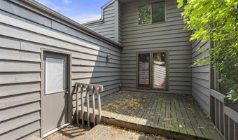 827 E WINDFIELD Pl, Appleton, WI 54911