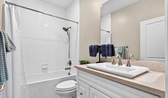 2077 Del Rincon Pl, Escondido, CA 92026