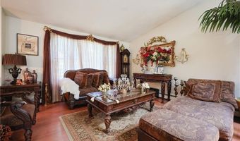 52 Urquhart St, Cranston, RI 02920