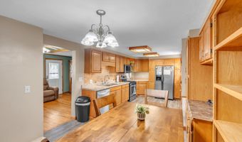608 E Hazel St, Albion, IN 46701
