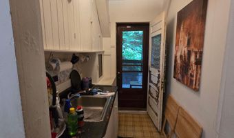 83 Merchant St, Barre, VT 05641