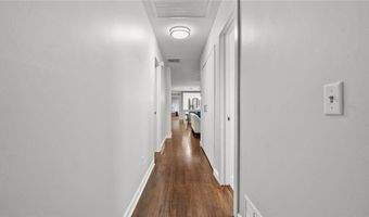 204 Cold Creek Dr, Alpharetta, GA 30009