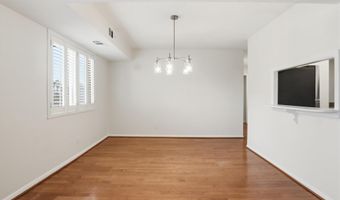 5340 HOLMES RUN Pkwy 904, Alexandria, VA 22304