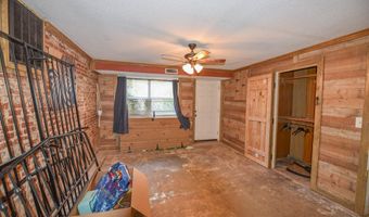 1009 Main St N, Abbeville, SC 29620