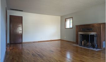 916 HARRISON St, Oregon City, OR 97045