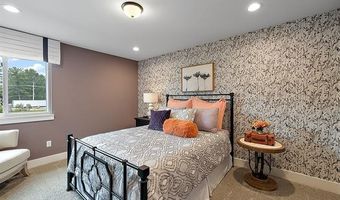 6151 N TRAILWOODS Dr, Ann Arbor, MI 48103