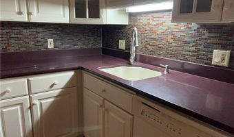 200 Hoffman Ave 206, Cranston, RI 02920