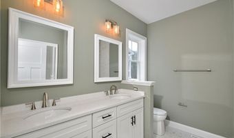 27 Sunset Lake Cir, Coventry, RI 02816