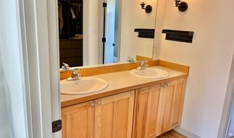 990 BRIDGE VIEW Ct, Astoria, OR 97103