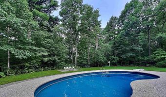 19 Tamarack Ln, Amherst, NH 03031