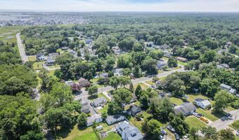 614 Bay Blvd, Bayville, NJ 08721