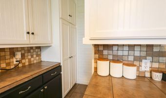 114 N Main, Amity, AR 71921