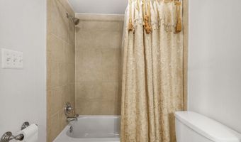 6903 FERN Ln, Annandale, VA 22003