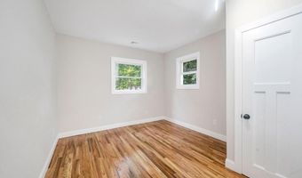 17 Banbury Ct, Amityville, NY 11701