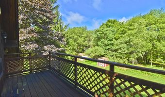 37 Lakeview Dr, Albrightsville, PA 18210