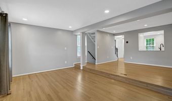 6063 HYDRANGEA Dr, Alexandria, VA 22310