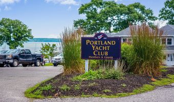 239 A Foreside Rd, Falmouth, ME 04105