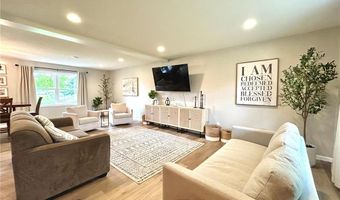 1921 Sherman Dr NW, Alexandria, MN 56308