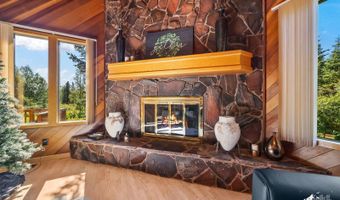 12621 Von Scheben Dr, Anchorage, AK 99516