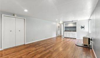 5820 139th St W, Apple Valley, MN 55124