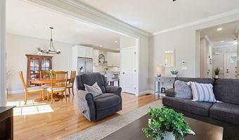 142 Bellwood Cir 142, Bellingham, MA 02019