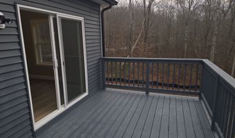 67 Paradise Dr, Brooklyn, CT 06234