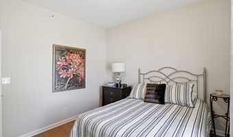 921 Hildebrand Dr, Indianapolis, IN 46217