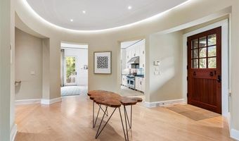 25 Walnut St, Jamestown, RI 02835