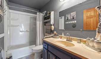 35429 McCartie Ln, Bonanza, OR 97623