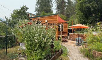 103 7th St, Alberton, MT 59820