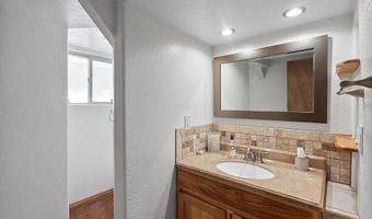 2587 Sparks Ln, American Falls, ID 83211