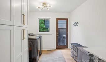 6038 Old Providence Rd, Charlotte, NC 28226
