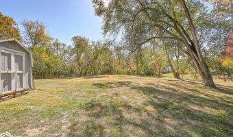 214 6Th Ave E, Albia, IA 52531