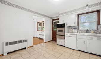 46 Meldon Ave, Albertson, NY 11507