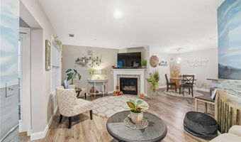 40 Saw Mill Dr 204, North Kingstown, RI 02852