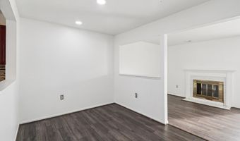 8703 VILLAGE GREEN Ct, Alexandria, VA 22309