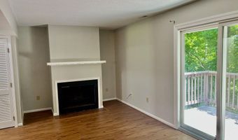 25 Padanaram Rd 77, Danbury, CT 06811