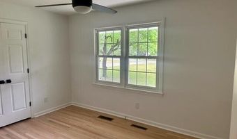 611 E L Ives Dr, Aberdeen, NC 28315