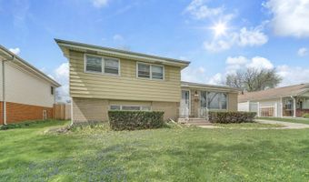 10 N ADAMS Dr, Addison, IL 60101