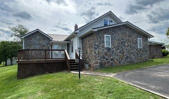 131 Lansworth Dr, Austinville, VA 24312