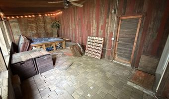 401 4th St, Bath, SD 57427