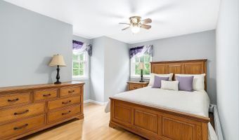 5 Austin Rd, Amherst, NH 03031