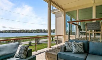 82 Ellery Rd, Newport, RI 02840